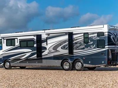 Holiday Rambler